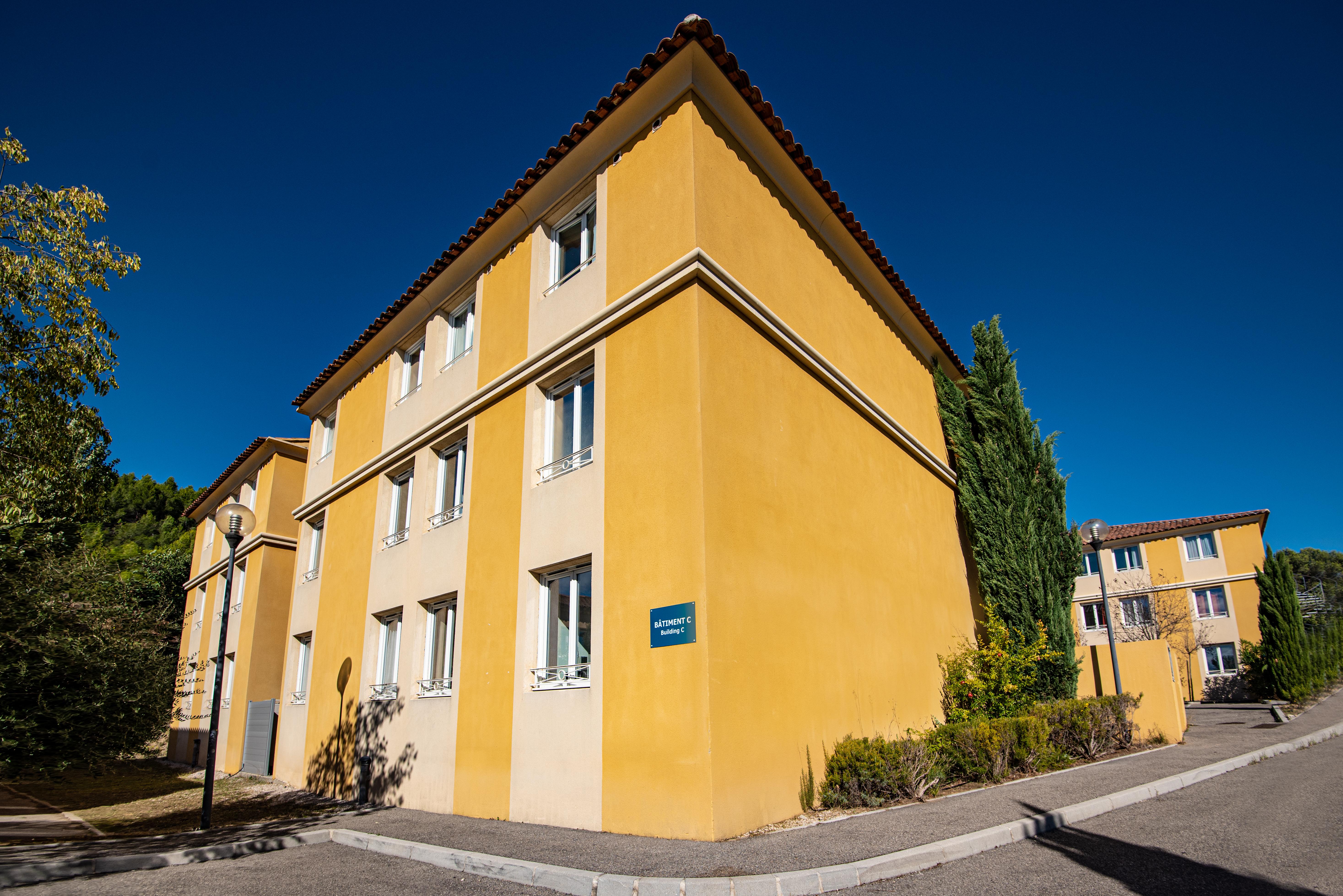 Comfort Aparthotel Aix Le Tholonet Exteriör bild