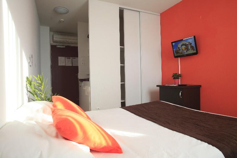 Comfort Aparthotel Aix Le Tholonet Exteriör bild